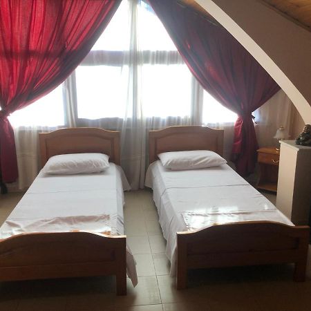 Villa Pepeto Durres Albania Exterior photo